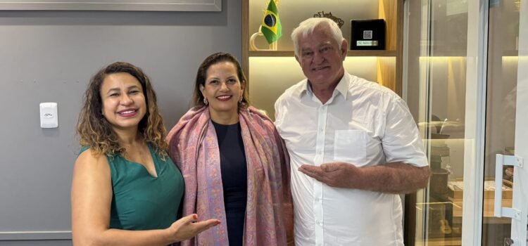 DC Mulher de Cuiabá tem nova presidente: Carmem Miranda assume compromisso por mais representatividade e políticas públicas inclusivas DC Mulher de Cuiabá tem nova presidente: Carmem Miranda assume compromisso por mais representatividade e políticas públicas inclusivas